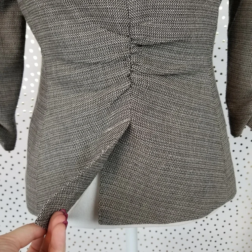Cabi | Barrista Tweed Blazer | Size 4 - Picture 5 of 8
